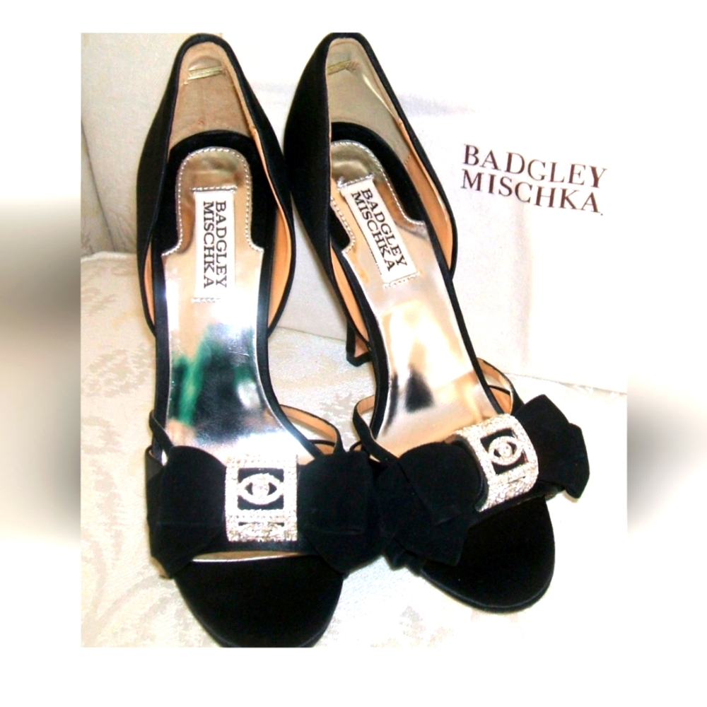 Badgley Mischka Black Heels with Bow Accent